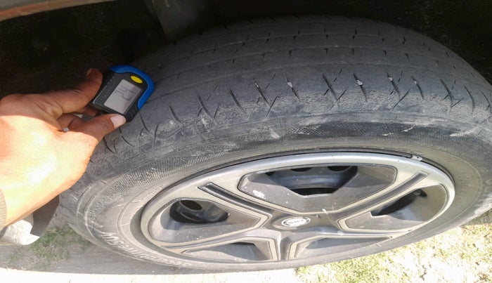 2018 Maruti Vitara Brezza VDI (O), Diesel, Manual, 1,34,501 km, tyre