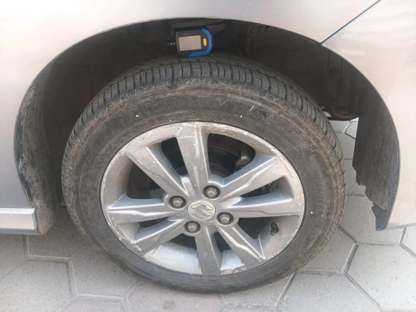 2014 Maruti Wagon R Stingray VXI, Petrol, Manual, 1,05,214 km, tyre