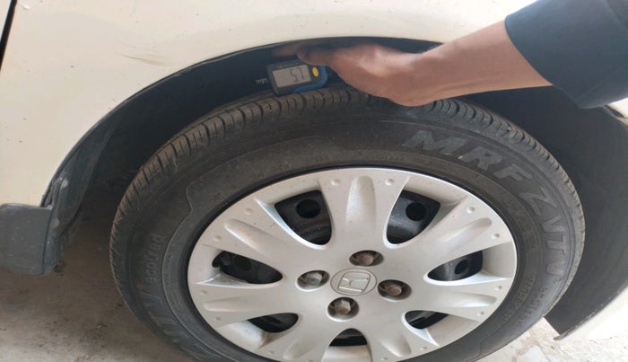 2015 Honda Amaze 1.2L I-VTEC S, Petrol, Manual, 24,556 km, tyre