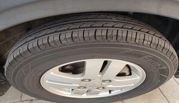 2019 Maruti New Wagon-R LXI CNG 1.0, CNG, Manual, 27,917 km, tyre