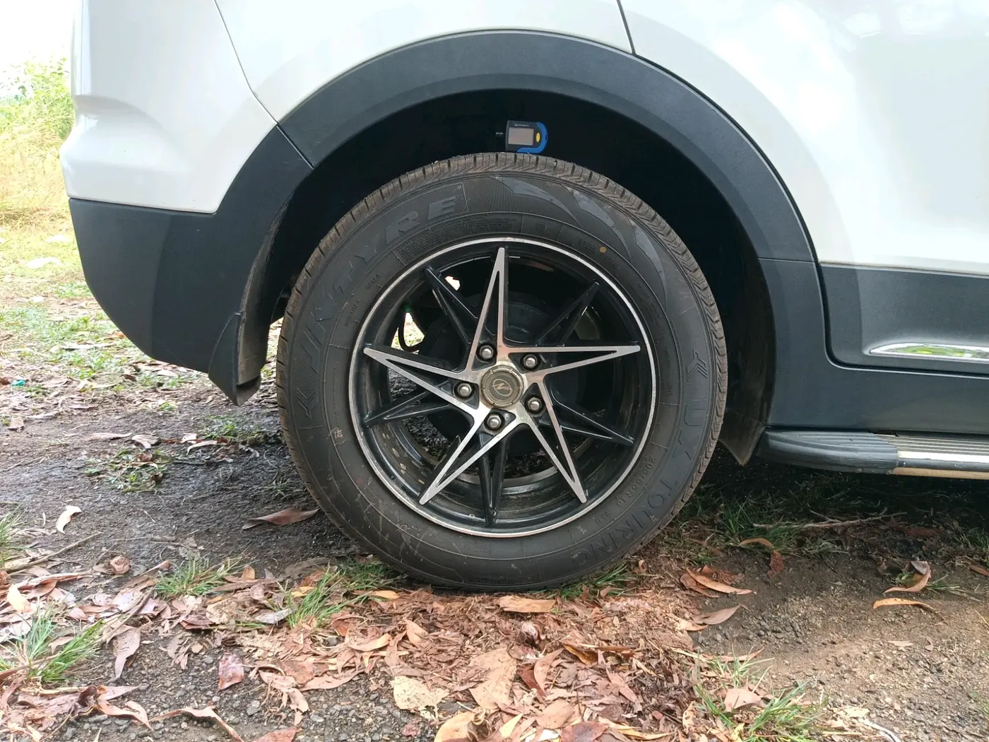 2018 Hyundai Creta E 1.6 PETROL, Petrol, Manual, 1,08,153 km, tyre