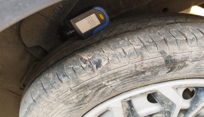 2013 Hyundai i10 MAGNA 1.1, Petrol, Manual, 42,848 km, tyre