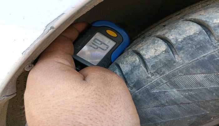 2014 Hyundai Xcent S 1.2, Petrol, Manual, 1,50,886 km, tyre