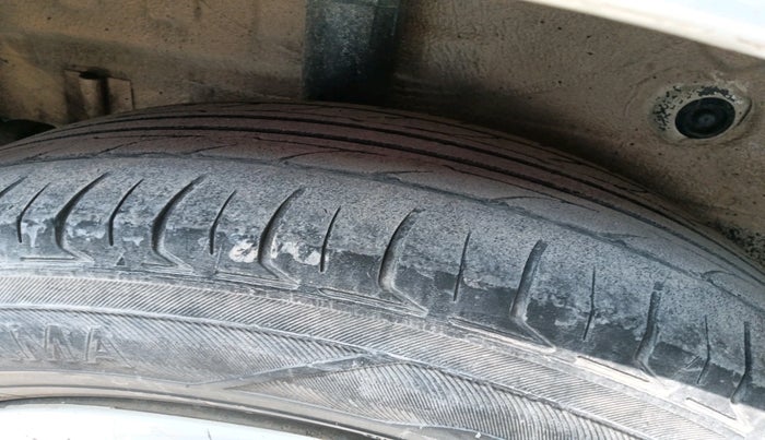 2018 Maruti Celerio VXI CNG, CNG, Manual, 2,00,355 km, tyre