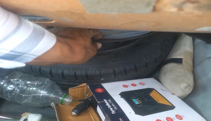 2018 Hyundai Xcent S 1.2, CNG, Manual, 85,831 km, tyre