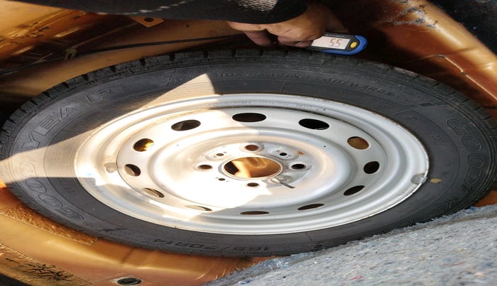 2017 Tata Tiago XZ PETROL, Petrol, Manual, 64,617 km, tyre