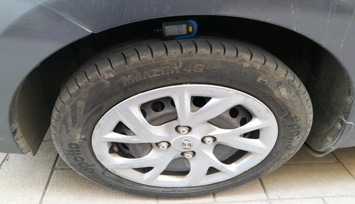 2018 Hyundai Grand i10 SPORTZ 1.2 KAPPA VTVT, Petrol, Manual, 46,969 km, tyre