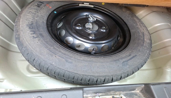 2019 Maruti Alto LXI, Petrol, Manual, 11,242 km, tyre