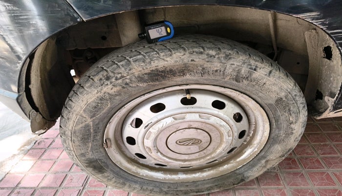 2016 Mahindra Kuv100 K2 PLUS D 6 STR, Diesel, Manual, 1,07,569 km, tyre