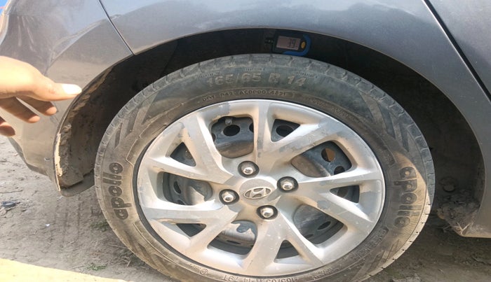 2018 Hyundai Grand i10 SPORTZ 1.2 KAPPA VTVT, CNG, Manual, 1,47,951 km, tyre