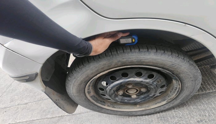 2012 Maruti Wagon R 1.0 VXI, Petrol, Manual, 54,000 km, tyre