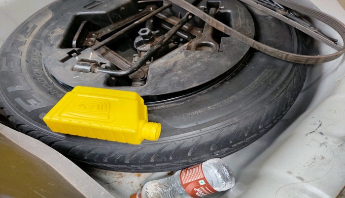 2012 Hyundai i10 SPORTZ 1.2, Petrol, Manual, 68,101 km, tyre