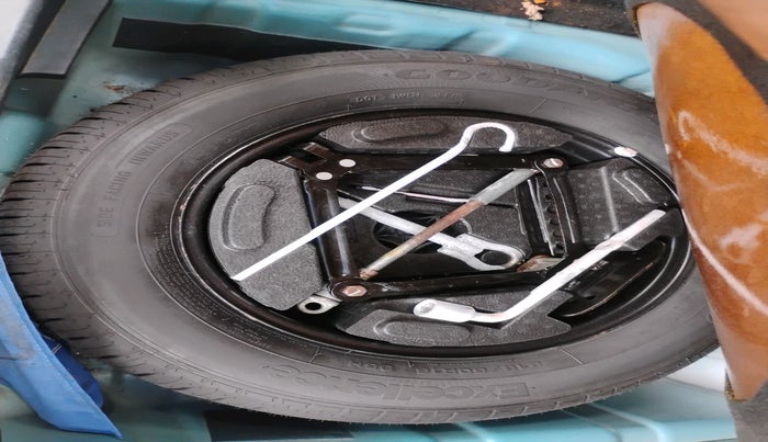 2019 Tata NEXON XMA PETROL, Petrol, Automatic, 26,185 km, tyre