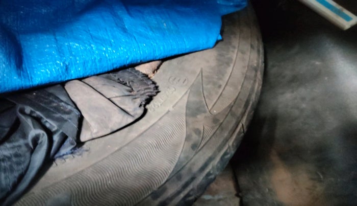 2012 Ford Figo EXI 1.2 PETROL, Petrol, Manual, 59,998 km, tyre