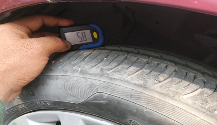 2015 Maruti Ciaz VXI, Petrol, Manual, 65,000 km, tyre