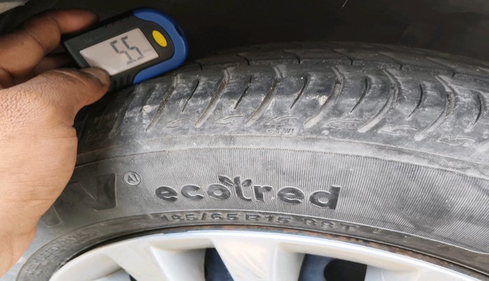 2015 Maruti Ciaz VXI, Petrol, Manual, 65,000 km, tyre