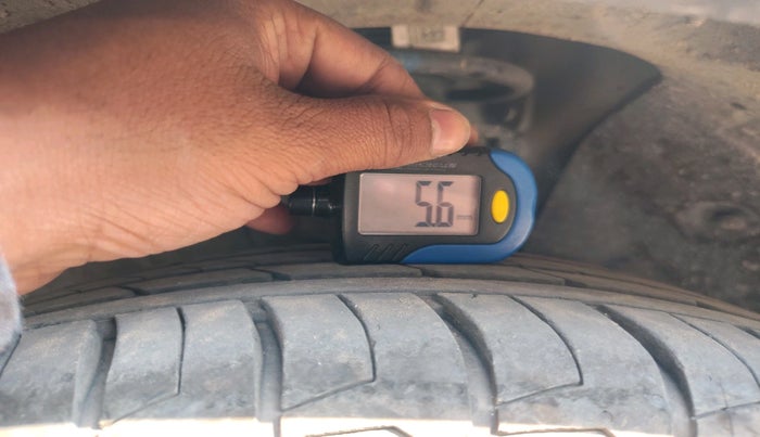 2024 KIA CARENS PRESTIGE 1.5 PETROL 7 STR, Petrol, Manual, 7,729 km, tyre