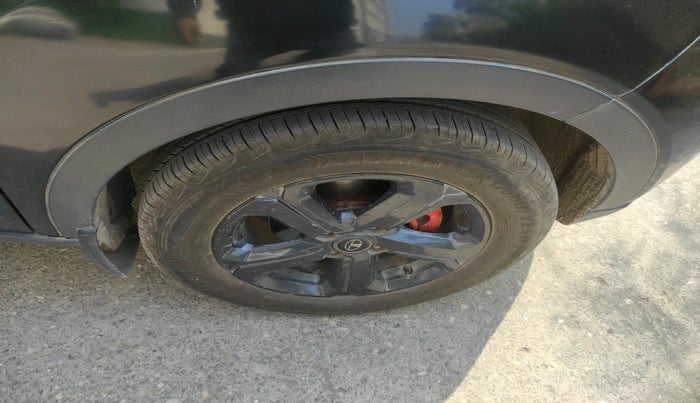 2021 Tata NEXON XZ PLUS (O) DIESEL DARK EDITION, Diesel, Manual, 91,606 km, tyre