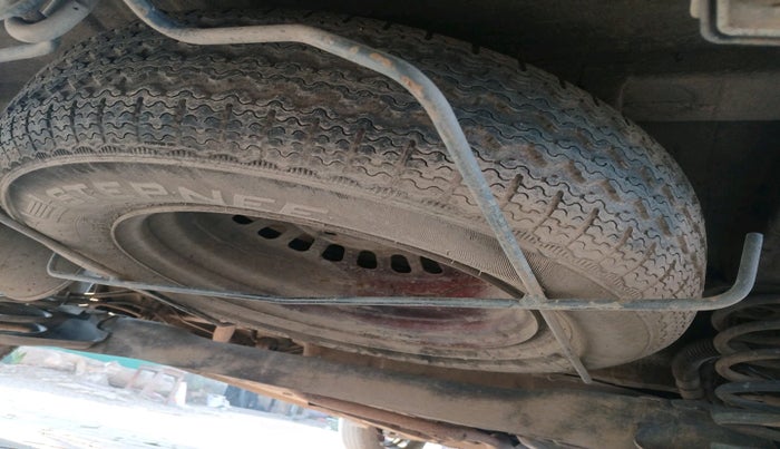 2020 Renault TRIBER RXZ, Petrol, Manual, 31,669 km, tyre