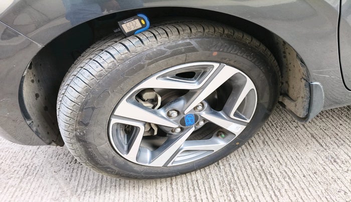 2024 Hyundai AURA SX 1.2 CNG, CNG, Manual, 87,289 km, tyre