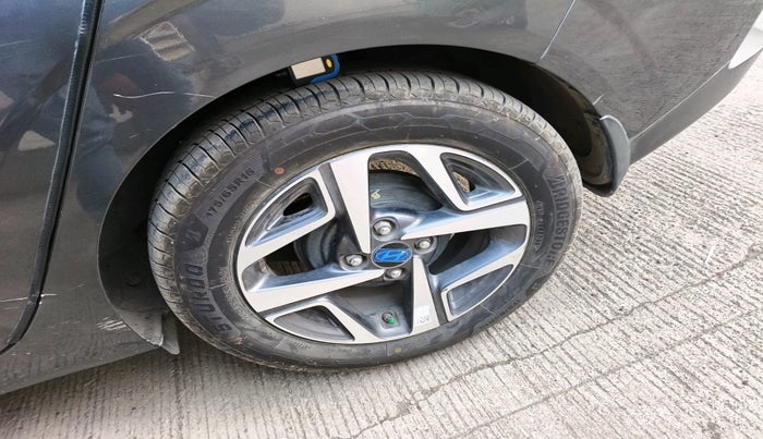 2024 Hyundai AURA SX 1.2 CNG, CNG, Manual, 87,289 km, tyre