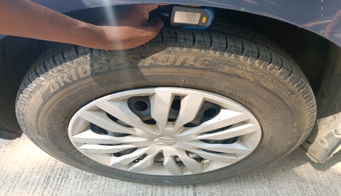 2017 Maruti Dzire VXI, Petrol, Manual, 36,713 km, tyre