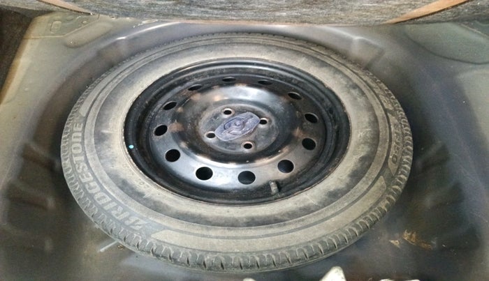 2017 Maruti Dzire VXI, Petrol, Manual, 36,713 km, tyre