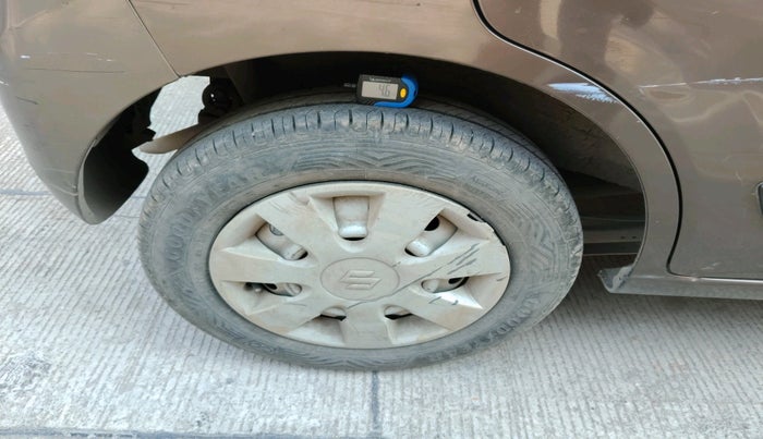 2016 Maruti Wagon R 1.0 LXI CNG, CNG, Manual, 80,510 km, tyre