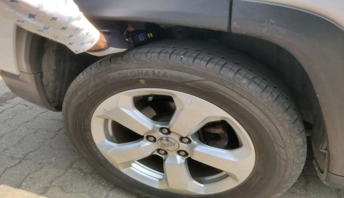 2017 Jeep Compass LIMITED 1.4 PETROL AT, Petrol, Automatic, 75,451 km, tyre