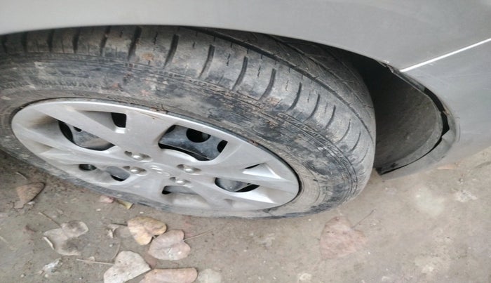 2015 Hyundai Grand i10 SPORTZ 1.2 KAPPA VTVT, Petrol, Manual, 49,469 km, tyre