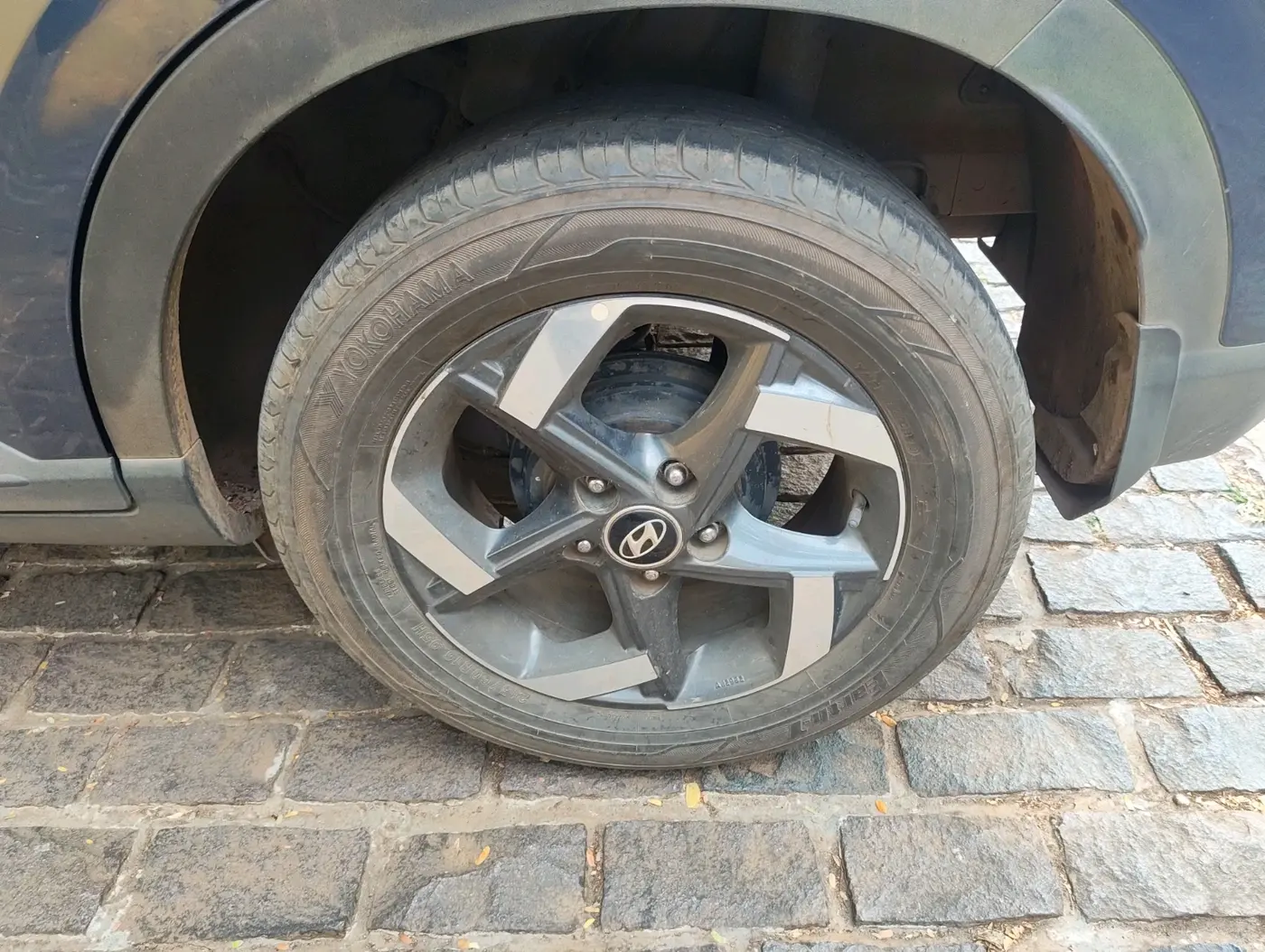2019 Hyundai VENUE SX 1.0 (O) TURBO, Petrol, Manual, 68,061 km, tyre