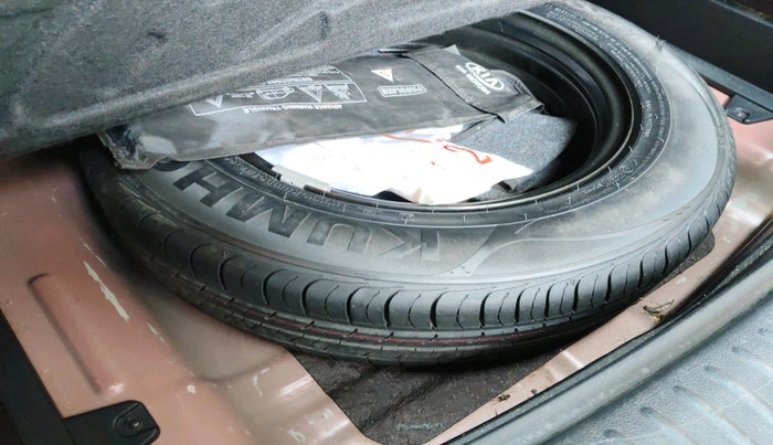 2020 KIA SELTOS HTK PLUS AT 1.5 DIESEL, Diesel, Automatic, 1,57,857 km, tyre