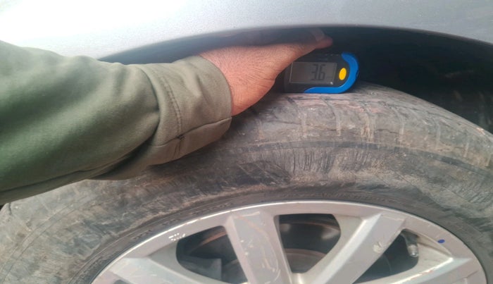 2011 Maruti SX4 ZDI, Diesel, Manual, 1,47,570 km, tyre