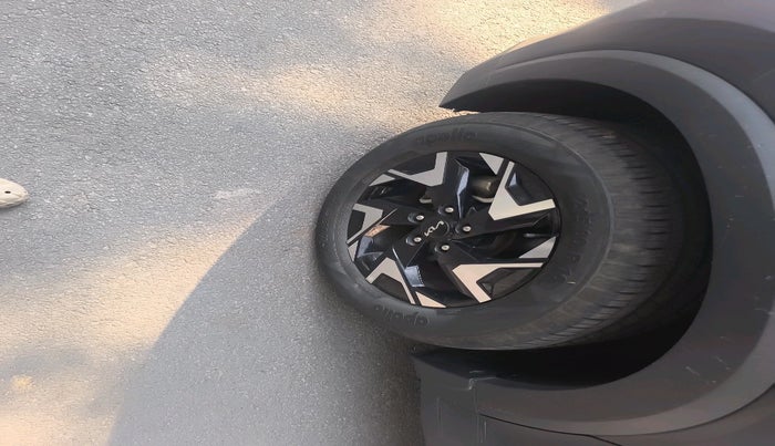 2022 KIA SONET X LINE 1.0 DCT, Petrol, Automatic, 14,572 km, tyre