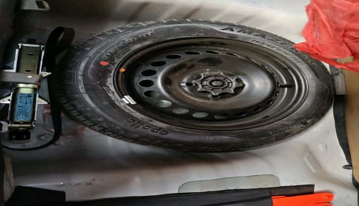 2018 Hyundai Grand i10 SPORTZ 1.2 KAPPA VTVT, Petrol, Manual, 23,938 km, tyre