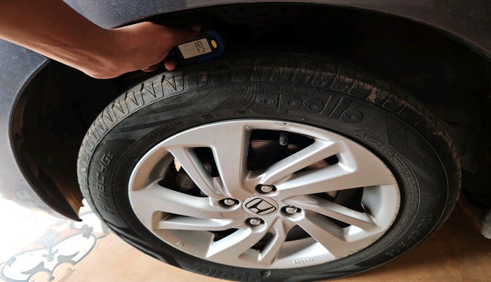 2017 Honda Jazz 1.2L I-VTEC V, Petrol, Manual, 60,091 km, tyre