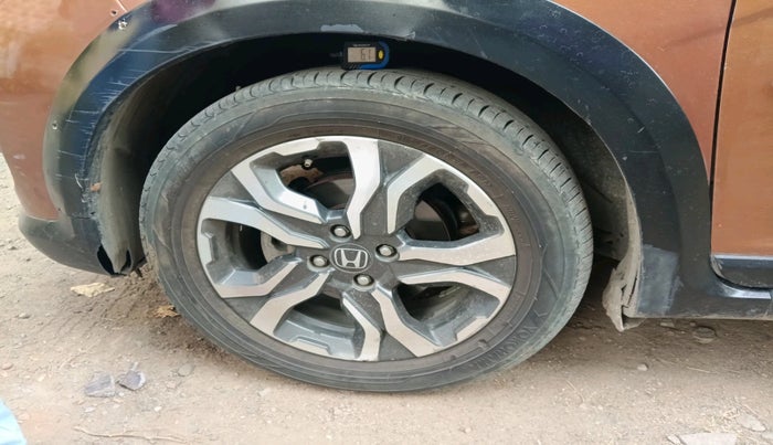 2018 Honda WR-V 1.5L I-DTEC VX MT, Diesel, Manual, 1,23,307 km, tyre