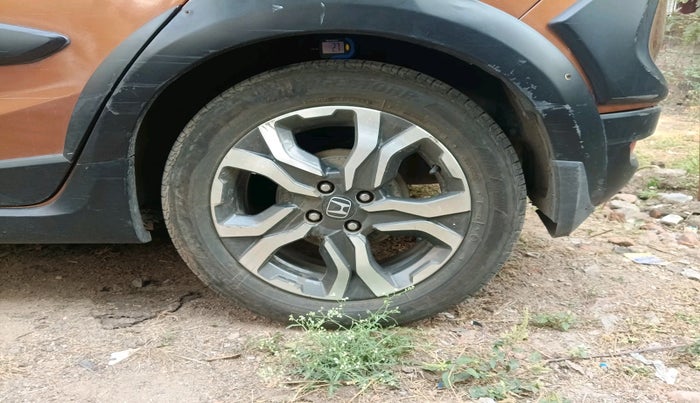 2018 Honda WR-V 1.5L I-DTEC VX MT, Diesel, Manual, 1,23,307 km, tyre