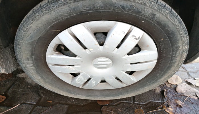 2014 Maruti Alto 800 LXI, CNG, Manual, 89,815 km, tyre