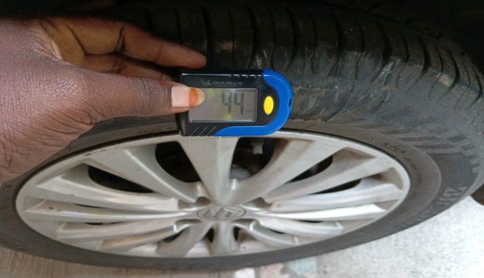 2017 Maruti Ciaz ZETA 1.4  MT PETROL, Petrol, Manual, 94,216 km, tyre