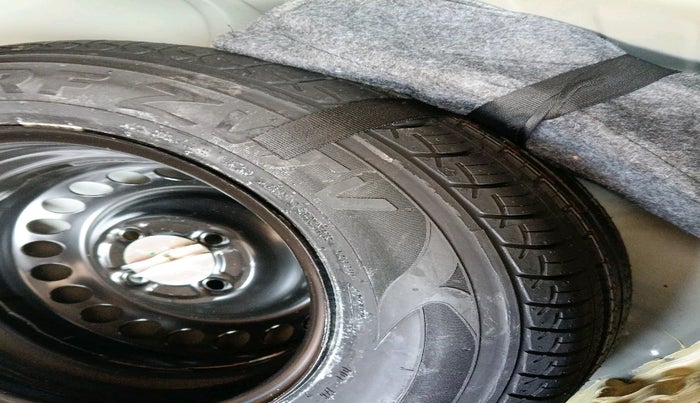 2025 Honda Amaze ZX 1.2 Petrol CVT, Petrol, Automatic, 2,411 km, tyre