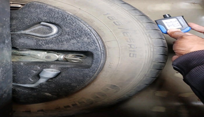 2015 Maruti Ciaz ZXI AT, CNG, Automatic, 1,14,295 km, tyre