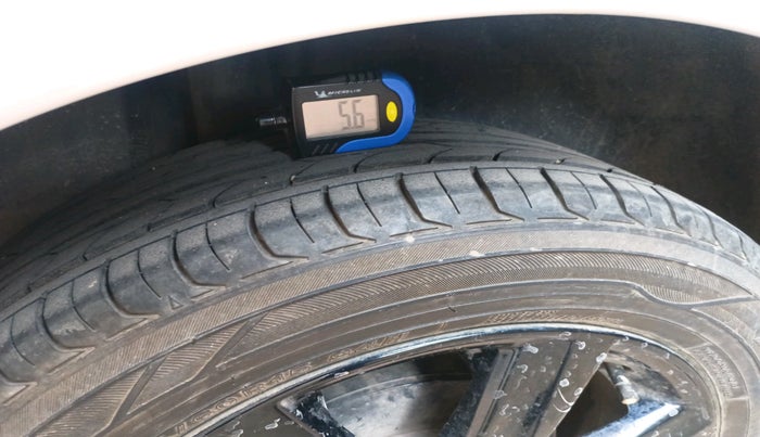 2012 Skoda Rapid AMBITION 1.6 MPI AT, Petrol, Automatic, 1,04,582 km, tyre