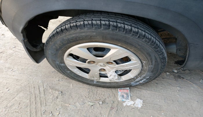 2018 Renault Kwid RXT 1.0 AMT, Petrol, Automatic, 28,413 km, tyre