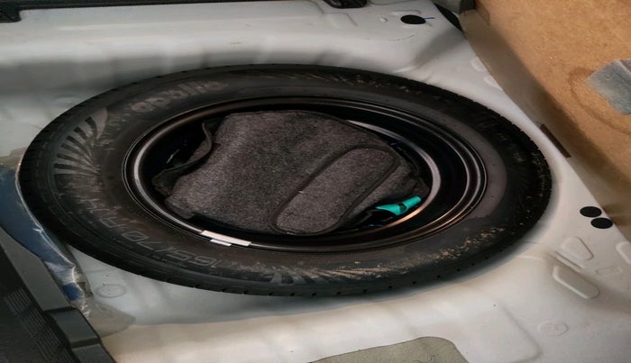 2020 Hyundai GRAND I10 NIOS ASTA 1.2 KAPPA VTVT, Petrol, Manual, 23,467 km, tyre