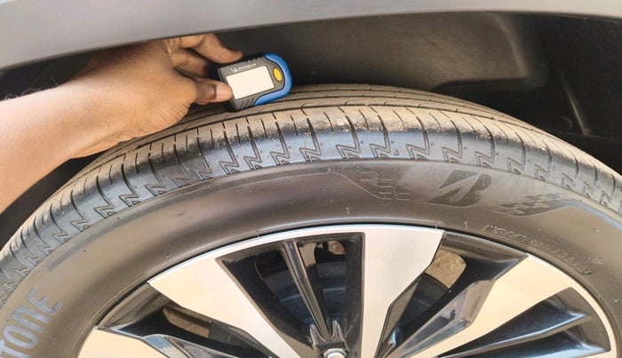 2023 Honda ELEVATE ZX MT, Petrol, Manual, 10,606 km, tyre