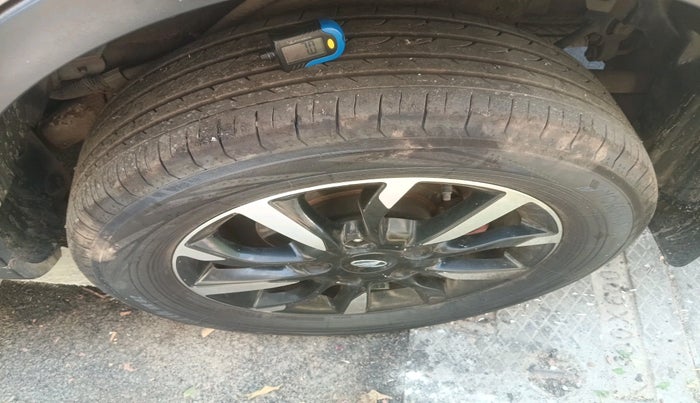 2019 Mahindra XUV500 W11, Diesel, Manual, 62,136 km, tyre