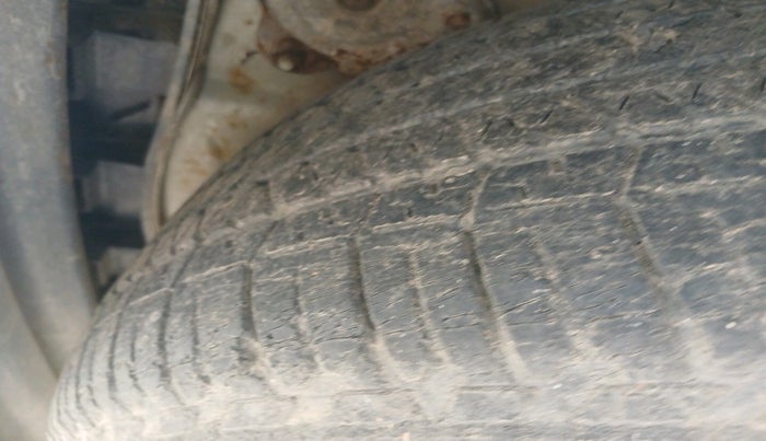 2012 Mahindra XUV500 W8, Diesel, Manual, 1,00,603 km, tyre