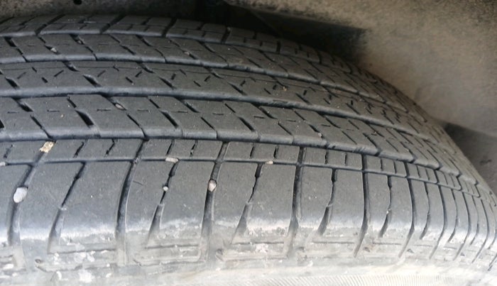 2012 Mahindra XUV500 W8, Diesel, Manual, 1,00,603 km, tyre