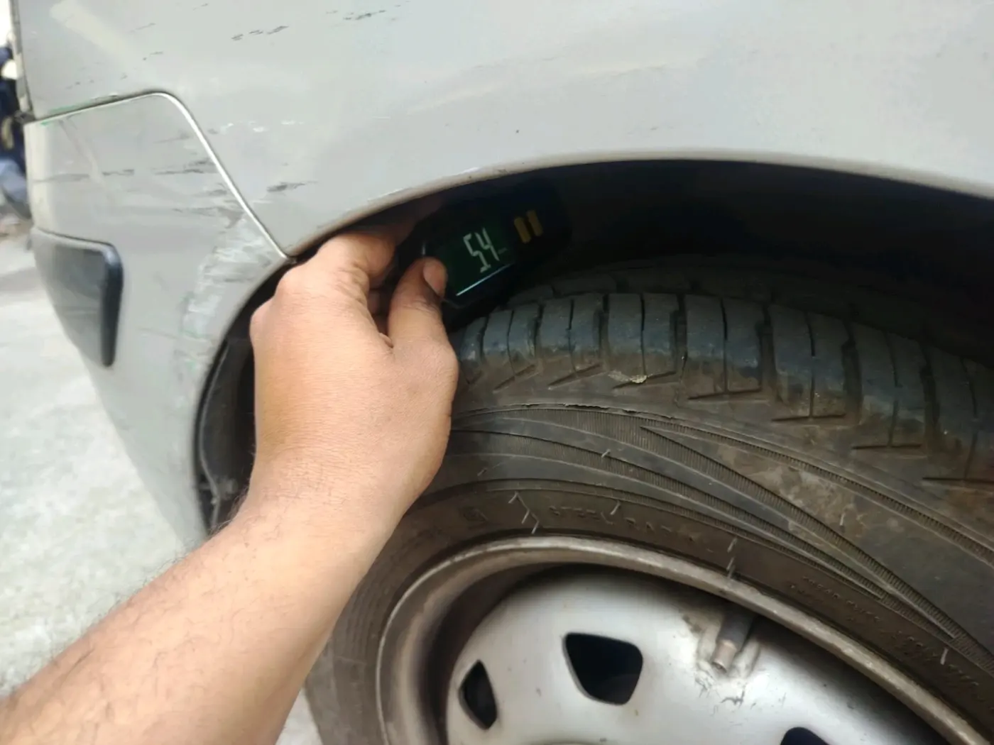 2013 Hyundai Santro Xing GL, CNG, Manual, 89,168 km, tyre